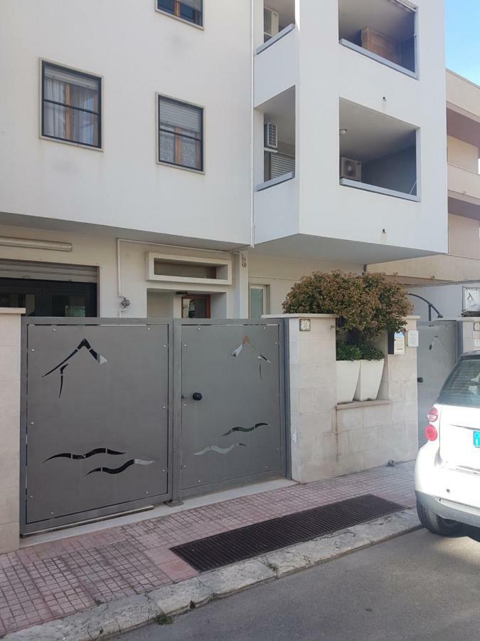 A Monopoli Da Nicolo' Family Villa Exterior photo